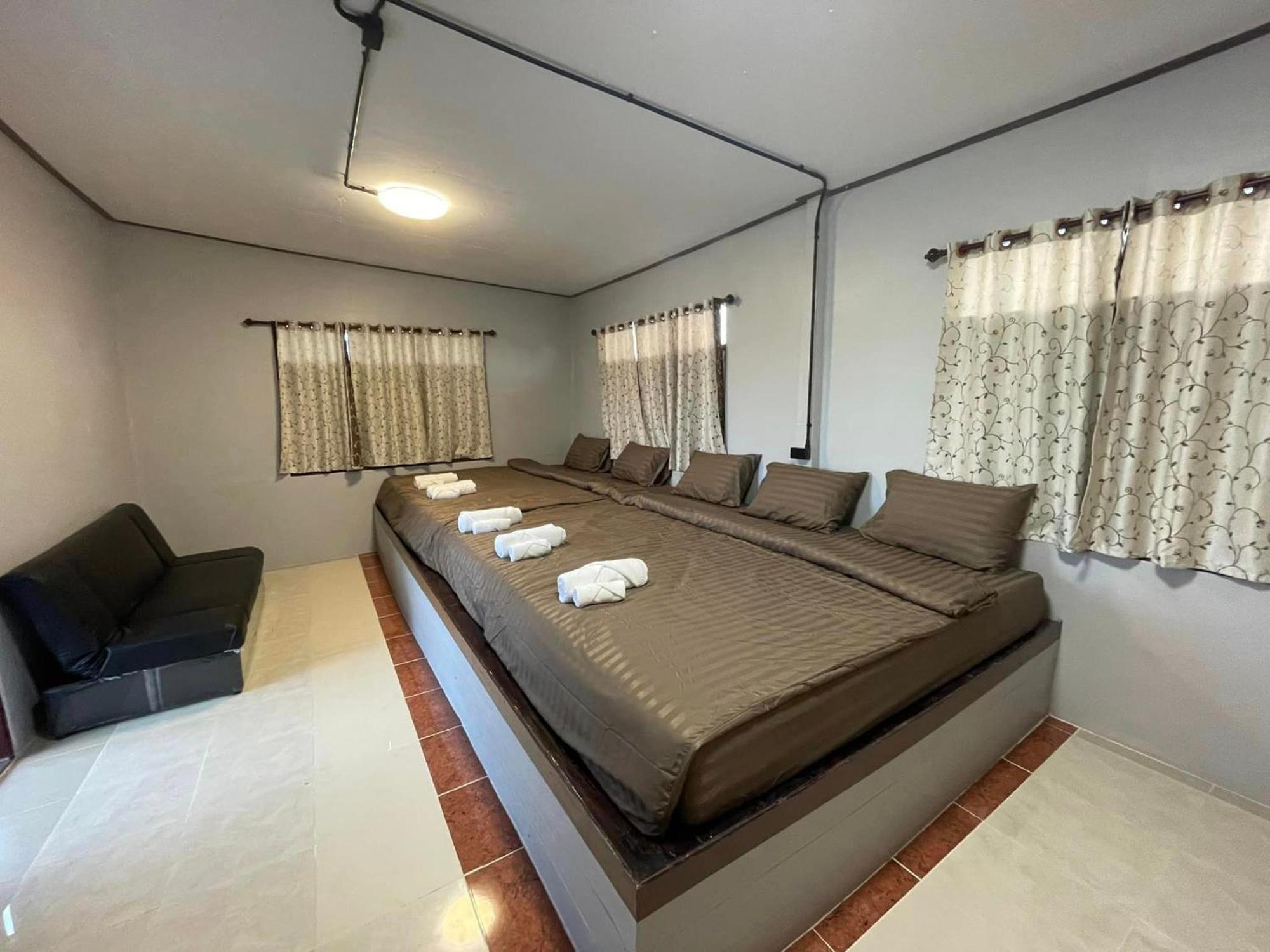 Srihome ยายศรีโฮมแอนแคมป์ปิ้ง Ban Don Tum Bagian luar foto
